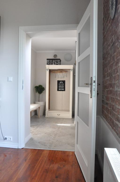Be Well 3-Rooms Apartment With Parking And Garden Varsovia Exterior foto