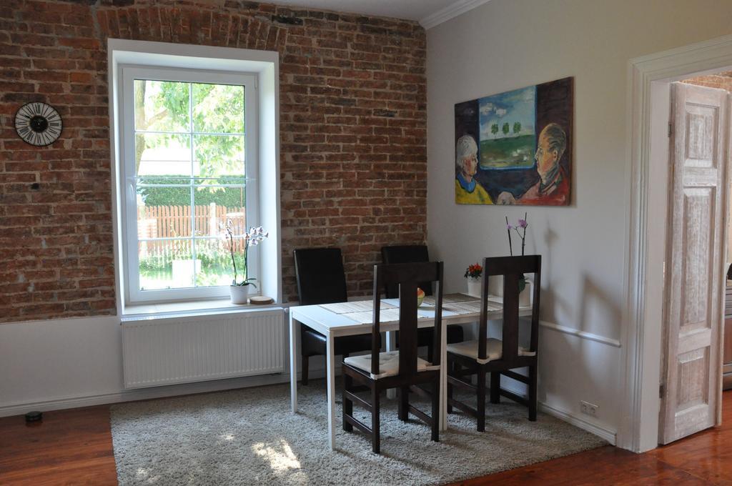Be Well 3-Rooms Apartment With Parking And Garden Varsovia Exterior foto
