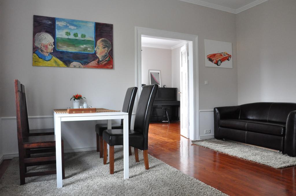 Be Well 3-Rooms Apartment With Parking And Garden Varsovia Exterior foto