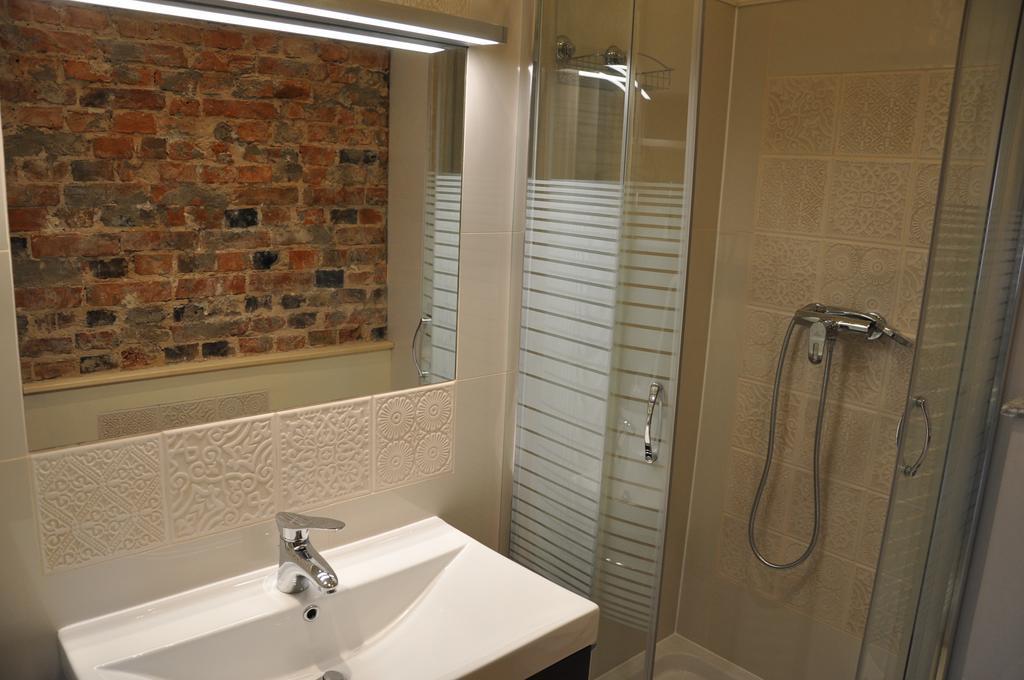 Be Well 3-Rooms Apartment With Parking And Garden Varsovia Exterior foto