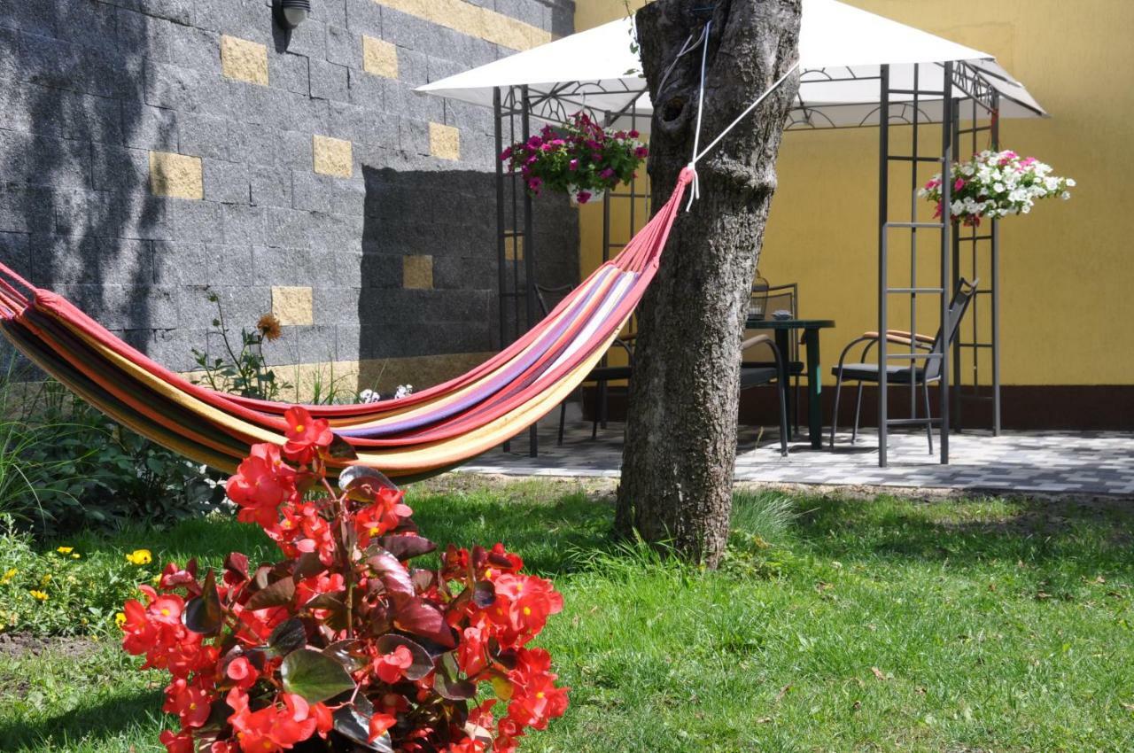 Be Well 3-Rooms Apartment With Parking And Garden Varsovia Exterior foto