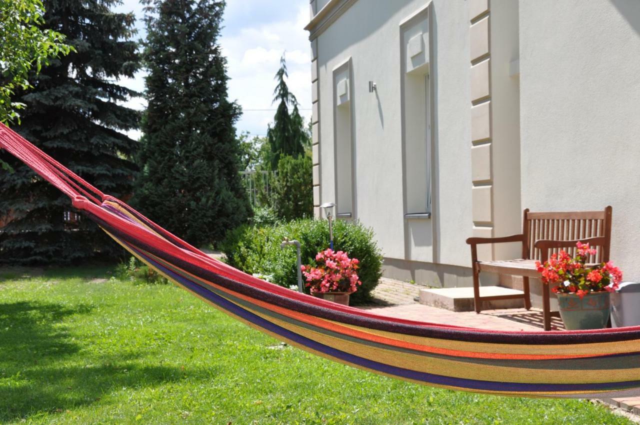 Be Well 3-Rooms Apartment With Parking And Garden Varsovia Exterior foto