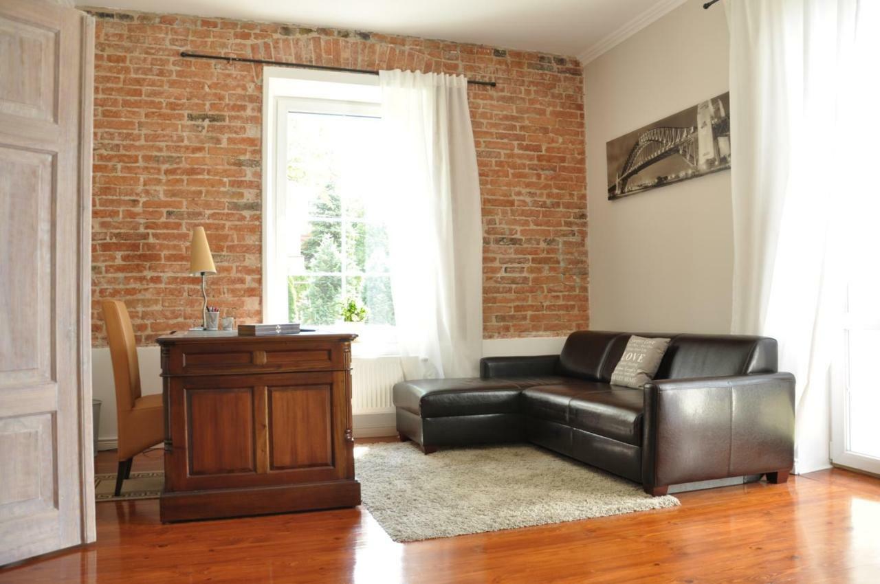 Be Well 3-Rooms Apartment With Parking And Garden Varsovia Exterior foto